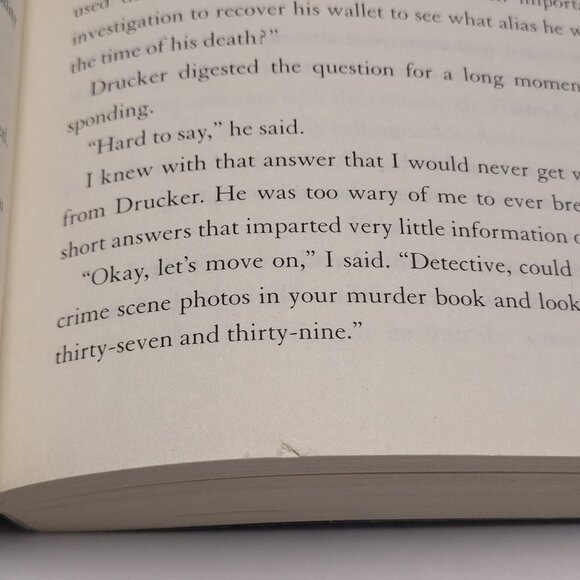 The Law of Innocence: A Lincoln Lawyer Novel By Michael Connelly Book - Picture 9 of 9